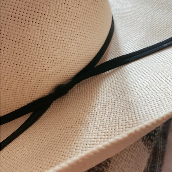 Resistol Quarter Horse long oval cowboy hat - Picture 5 of 13